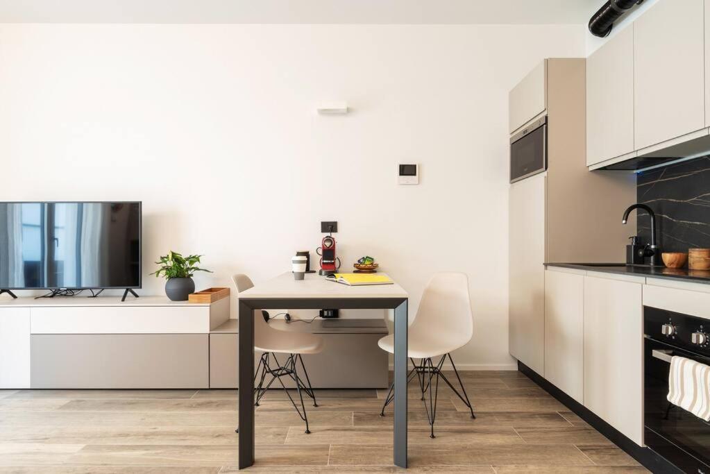 Emotichome 7 Flexyrent Studio Милан Экстерьер фото